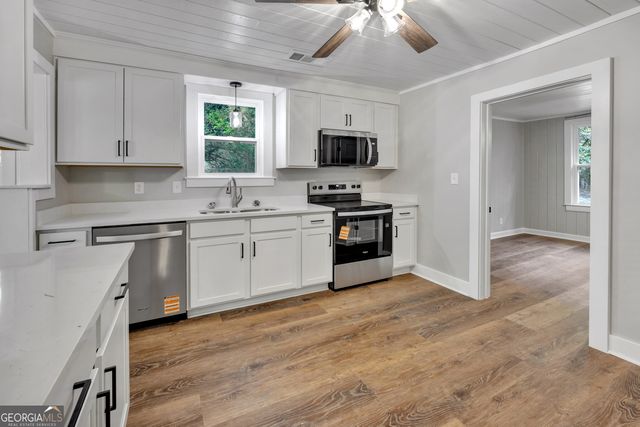 6123 Green Street, Covington, GA 30014
