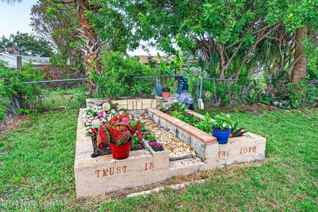 719 Bianca Drive NE, Palm Bay, FL 32905