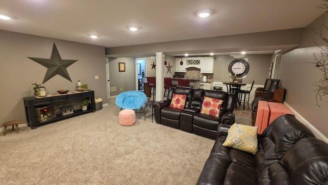 809 SW Hereford Drive, Grain Valley, MO 64029