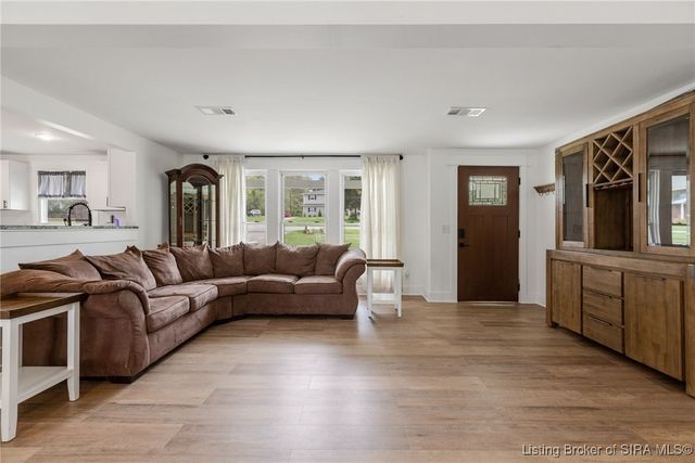 206 Sheri Drive, Georgetown, IN 47122