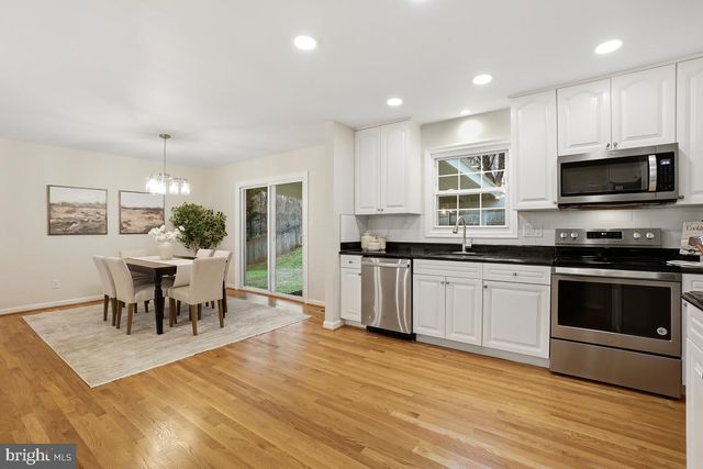 12130 AMBLESIDE DR, Potomac, MD 20854