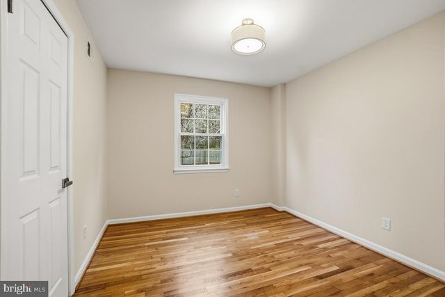 12130 AMBLESIDE DR, Potomac, MD 20854