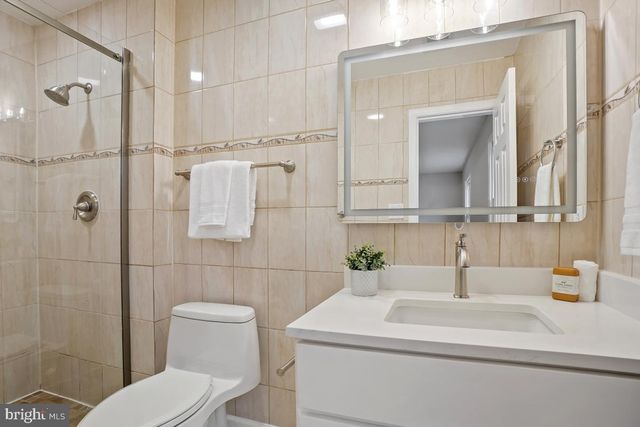 12130 AMBLESIDE DR, Potomac, MD 20854