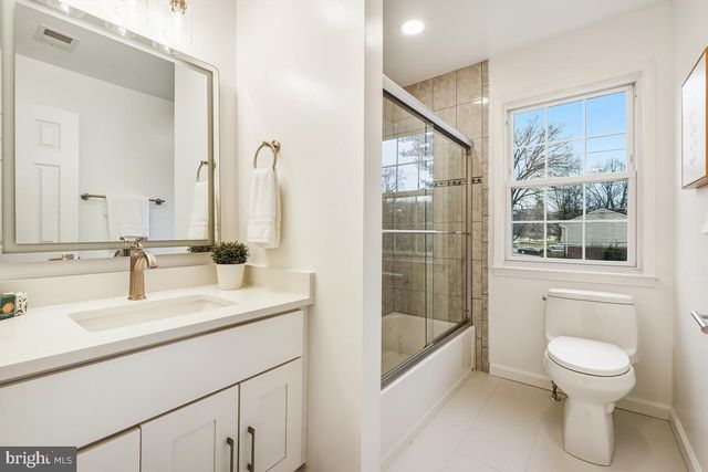 12130 AMBLESIDE DR, Potomac, MD 20854