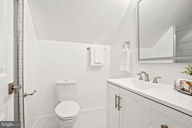 12130 AMBLESIDE DR, Potomac, MD 20854