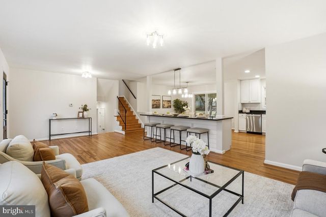 12130 AMBLESIDE DR, Potomac, MD 20854