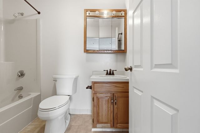 39 Parlin St 404, Everett, MA 02149