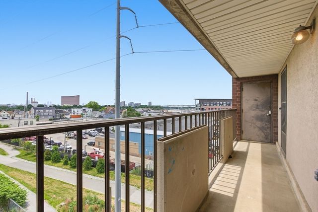 39 Parlin St 404, Everett, MA 02149