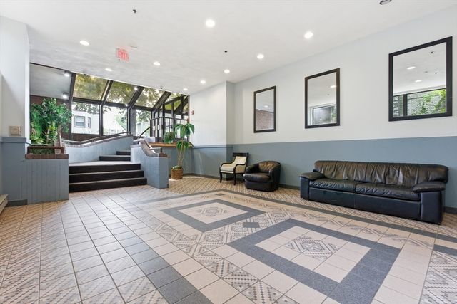 39 Parlin St 404, Everett, MA 02149