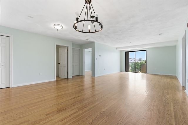 39 Parlin St 404, Everett, MA 02149