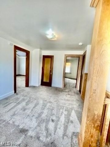 19031 Locherie Avenue, Euclid, OH 44119