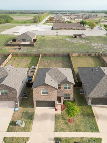 926 Hurstwood Drive, Van Alstyne, TX 75495