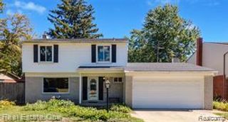 41744 Mae Wood Drive, Sterling Heights, MI 48313