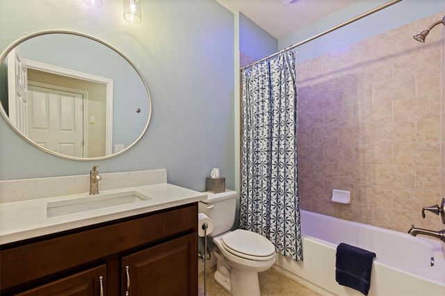 20214 OAK THORN WAY, Tampa, FL 33647