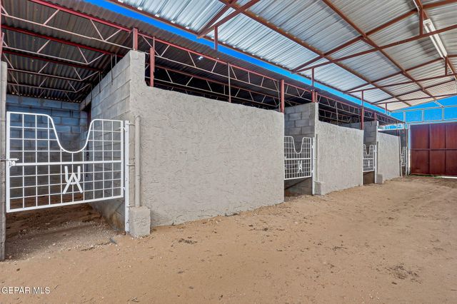 928 MIKE Court, Chaparral, NM 88081