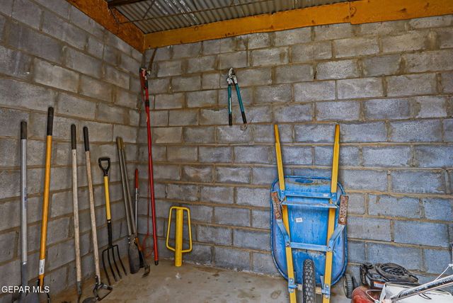 928 MIKE Court, Chaparral, NM 88081