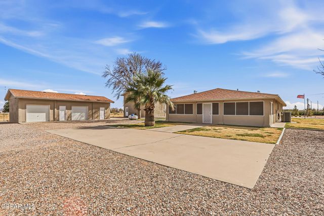 928 MIKE Court, Chaparral, NM 88081