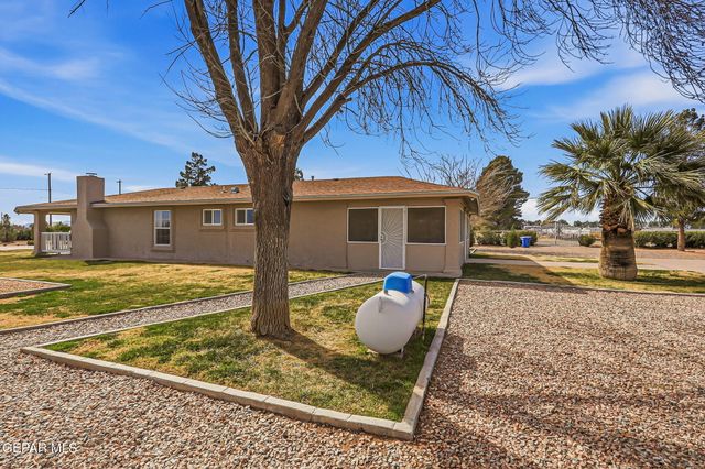 928 MIKE Court, Chaparral, NM 88081