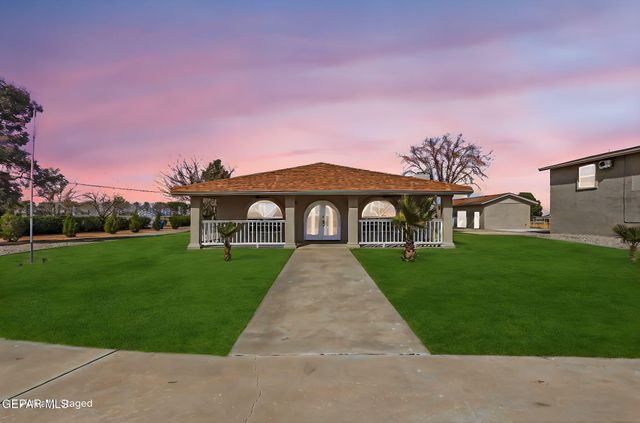 928 MIKE Court, Chaparral, NM 88081