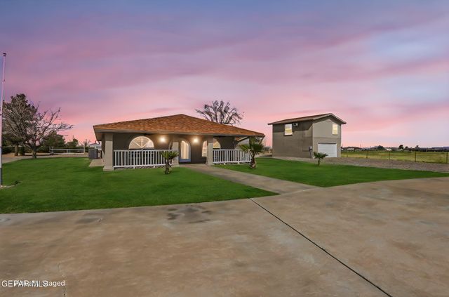 928 MIKE Court, Chaparral, NM 88081