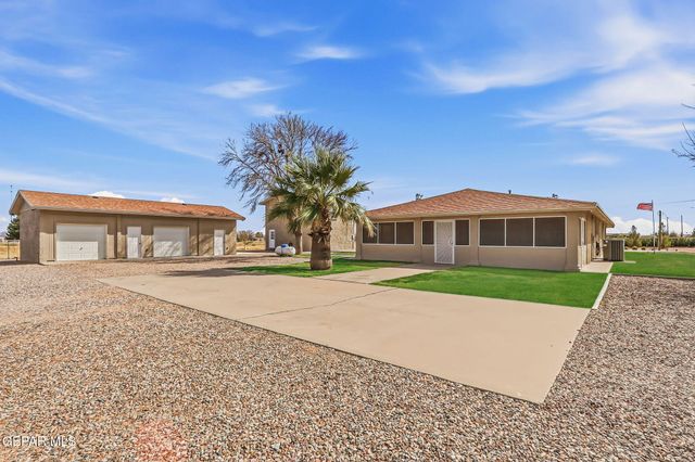 928 MIKE Court, Chaparral, NM 88081