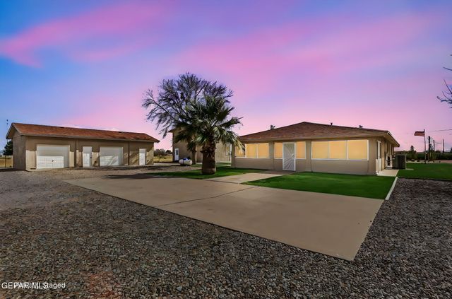 928 MIKE Court, Chaparral, NM 88081