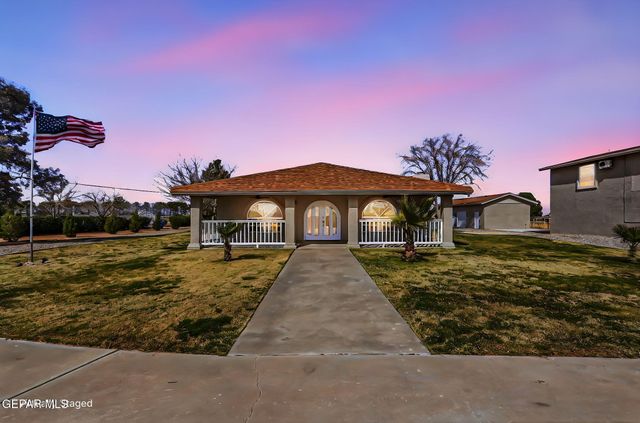 928 MIKE Court, Chaparral, NM 88081