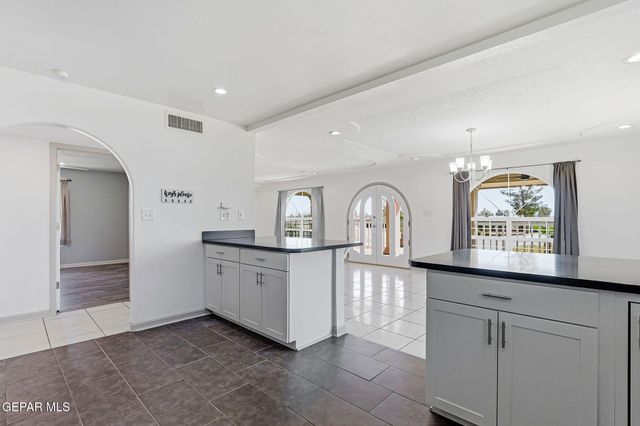 928 MIKE Court, Chaparral, NM 88081