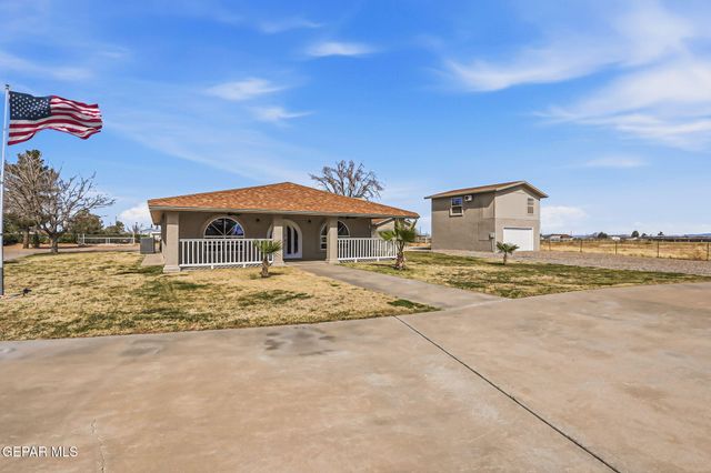 928 MIKE Court, Chaparral, NM 88081