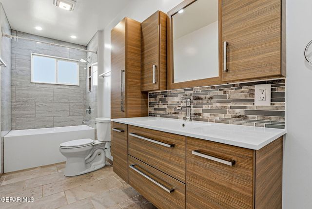 928 MIKE Court, Chaparral, NM 88081