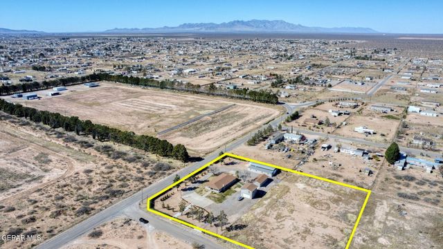 928 MIKE Court, Chaparral, NM 88081