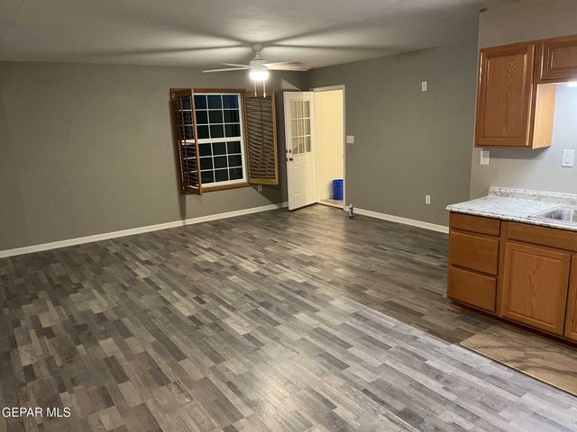 928 MIKE Court, Chaparral, NM 88081