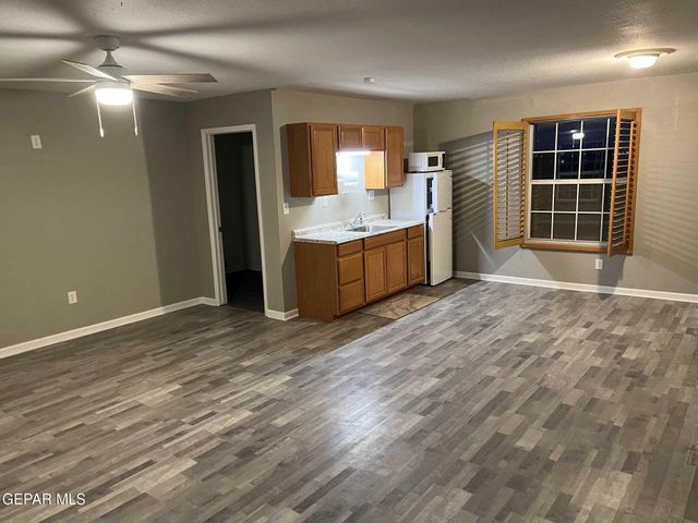 928 MIKE Court, Chaparral, NM 88081