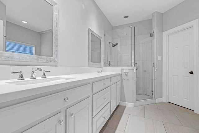 13527 Brookbluff Lane, Houston, TX 77077