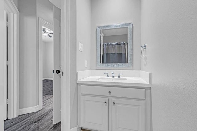 13527 Brookbluff Lane, Houston, TX 77077