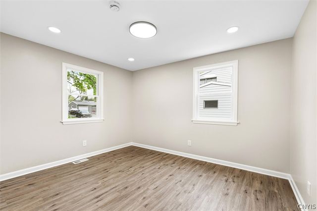 7 Gooseberry Lane, Clay, NY 13090