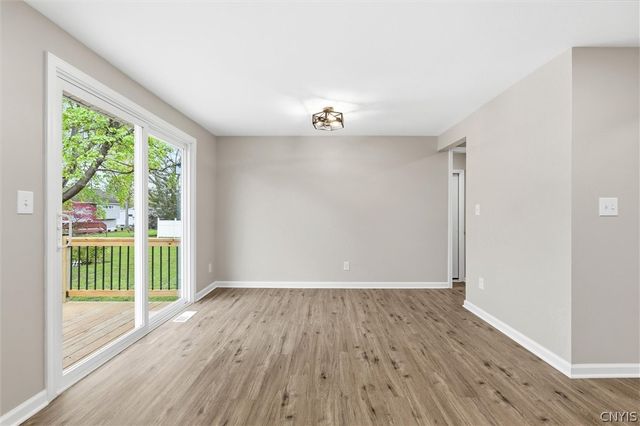 7 Gooseberry Lane, Clay, NY 13090