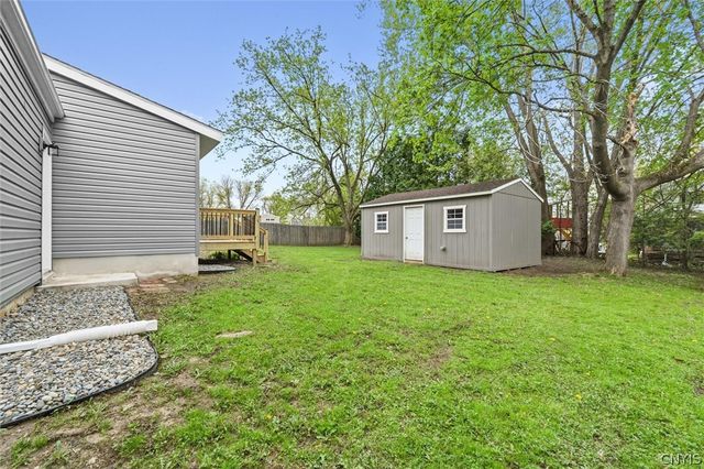 7 Gooseberry Lane, Clay, NY 13090