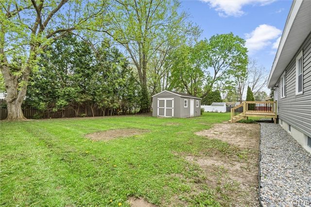 7 Gooseberry Lane, Clay, NY 13090