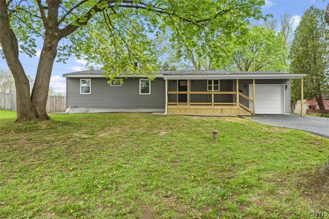 7 Gooseberry Lane, Clay, NY 13090