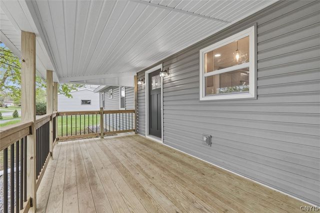 7 Gooseberry Lane, Clay, NY 13090