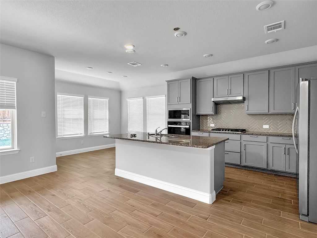 3853 Pearlwood Road, Little Elm, TX 75068