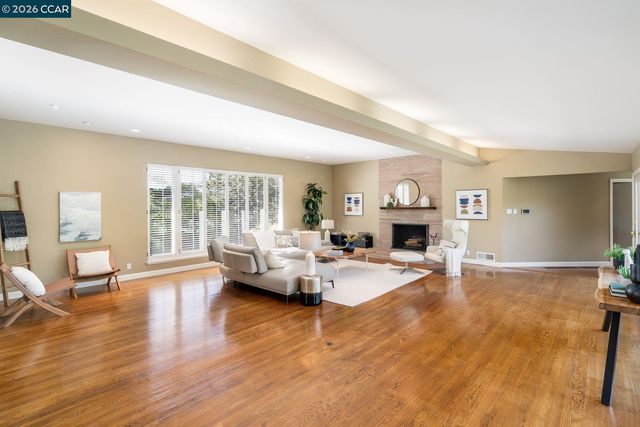 15 La Salle Ct, Piedmont, CA 94611