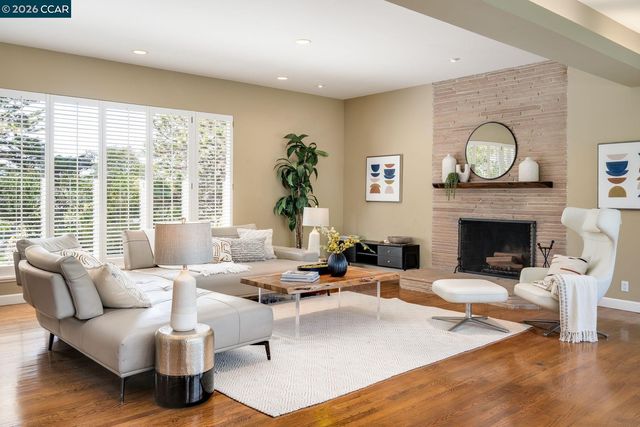 15 La Salle Ct, Piedmont, CA 94611