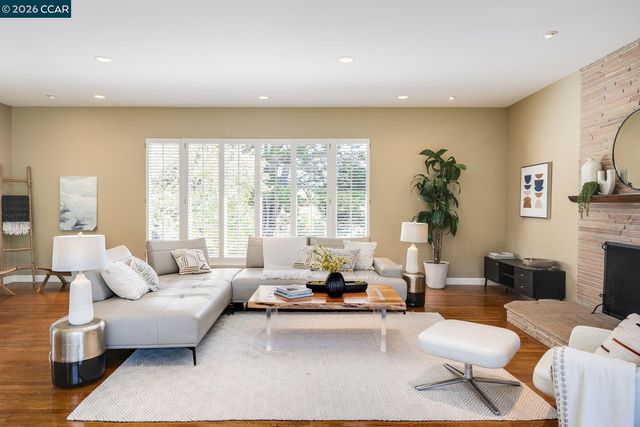 15 La Salle Ct, Piedmont, CA 94611