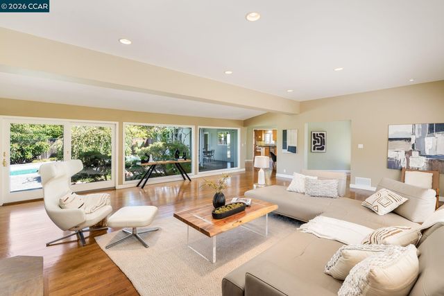 15 La Salle Ct, Piedmont, CA 94611