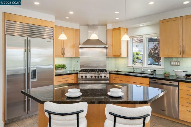 15 La Salle Ct, Piedmont, CA 94611
