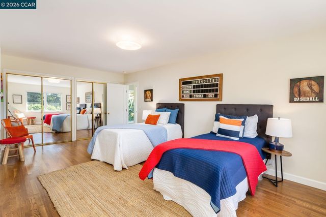 15 La Salle Ct, Piedmont, CA 94611
