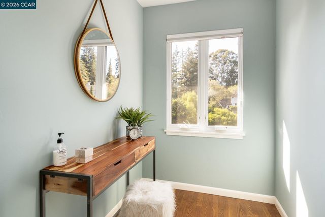 15 La Salle Ct, Piedmont, CA 94611