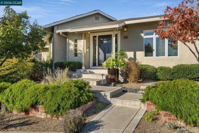 15 La Salle Ct, Piedmont, CA 94611